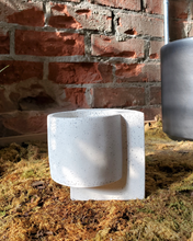Load image into Gallery viewer, Tortuga Platform Planter Small